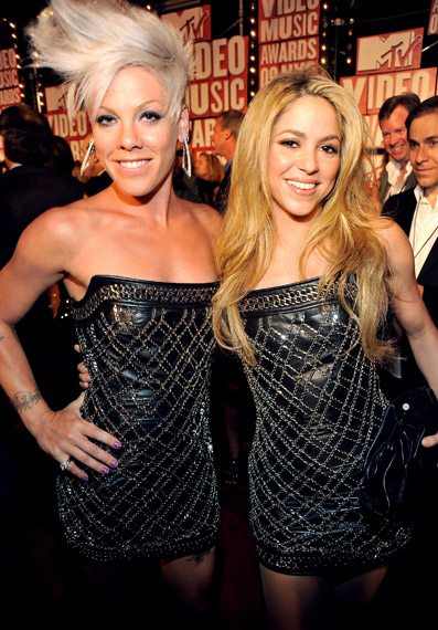 pink-shakira-90712035