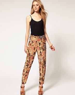 pantalones-estampados-Asos-como-tendencias-para-primavera-verano-2012